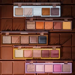 I Heart Revolution Mini Chocolate Eyeshadow Palette Raspberry Fool