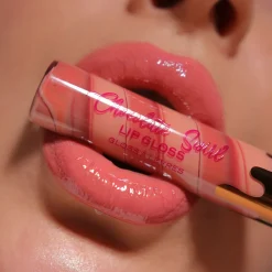 I Heart Revolution Soft Swirl Gloss Chocolate Lip Toffee Crunch