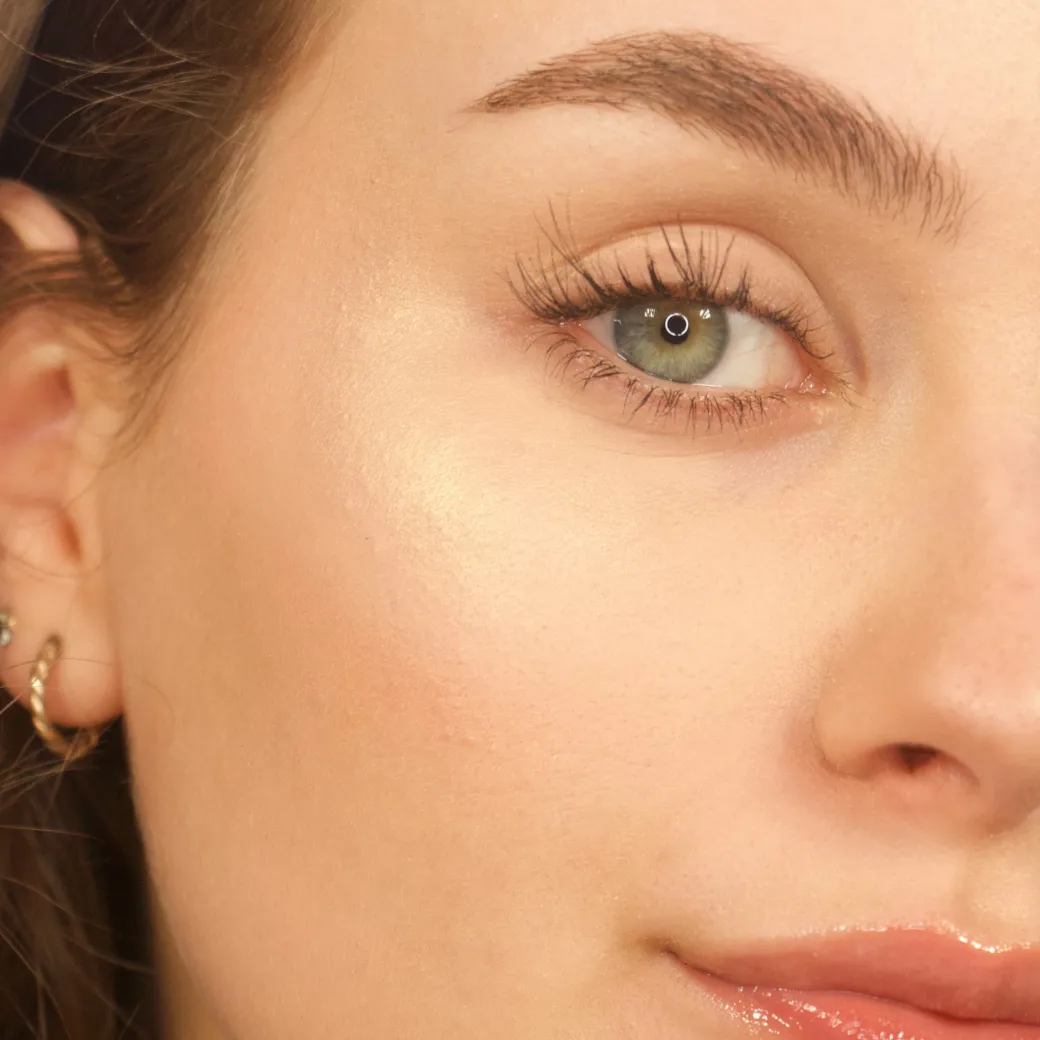 Makeup Revolution Beam Bright Highlighter Bronze Baddie
