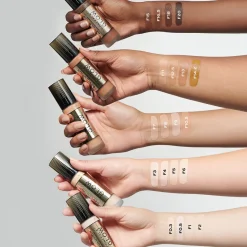 Makeup Revolution Conceal & Glow Foundation (23ml) 23ml
