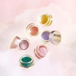 Makeup Revolution Mousse Shadow Rose Gold