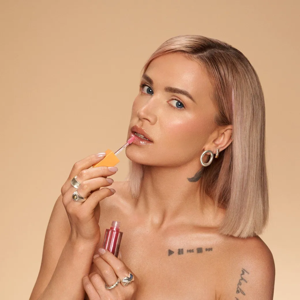 Makeup Revolution X Maffashion Shimmer Lip Gloss