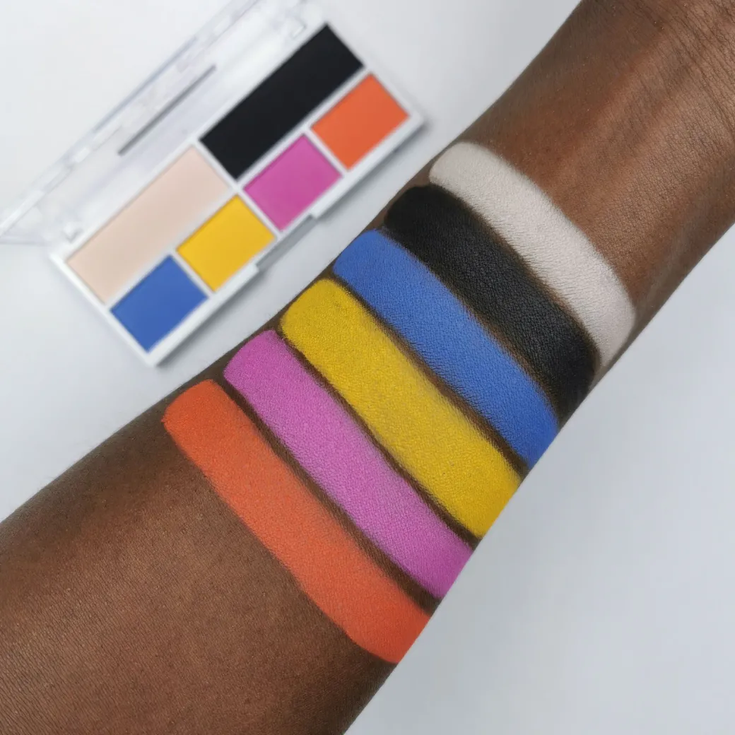Relove by Revolution Colour Play Dreamer Eyeshadow Palette